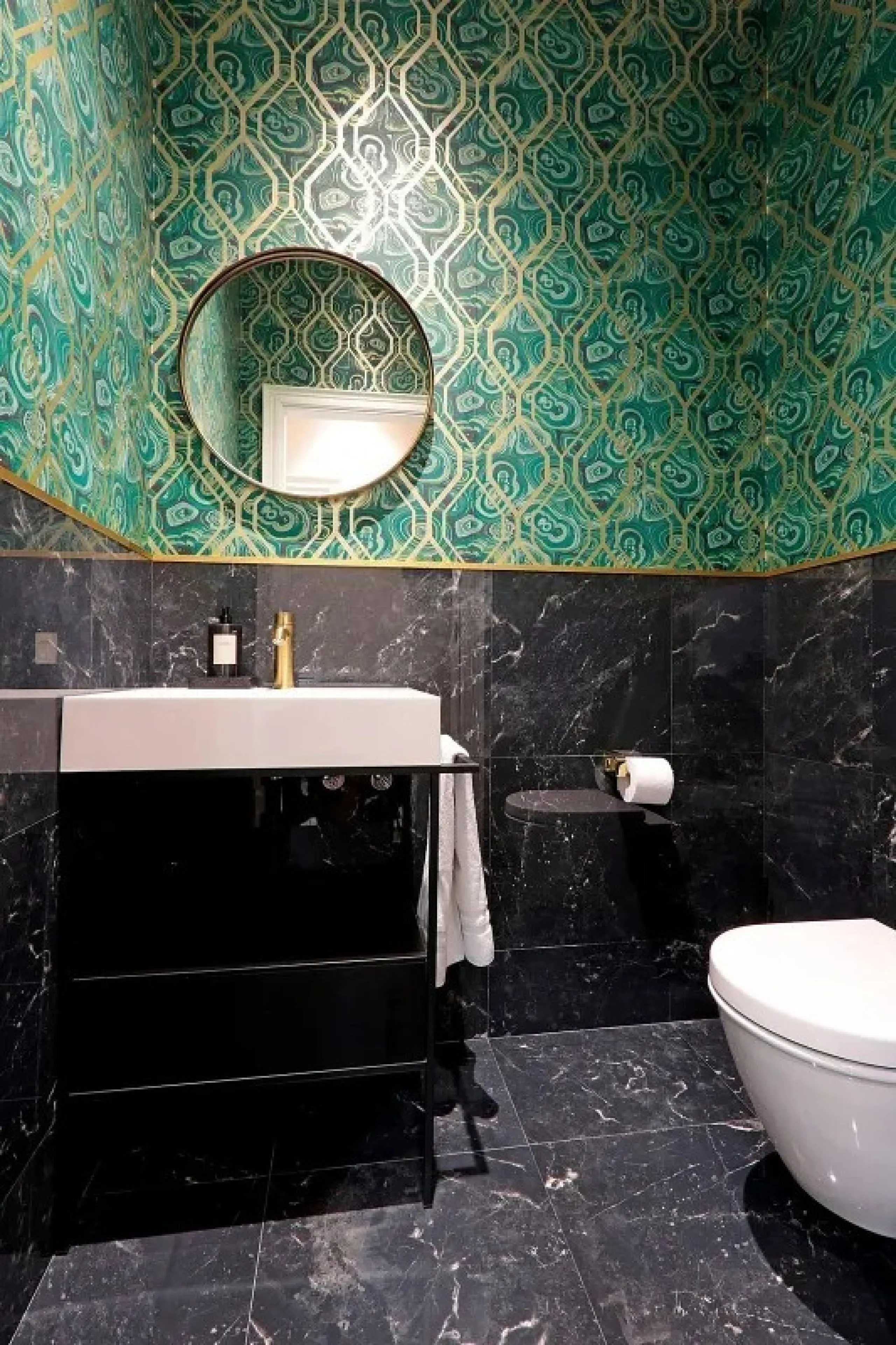 Amplio apartamento renovado en Avinguda Diagonal, junto a Turó Parc, Barcelona