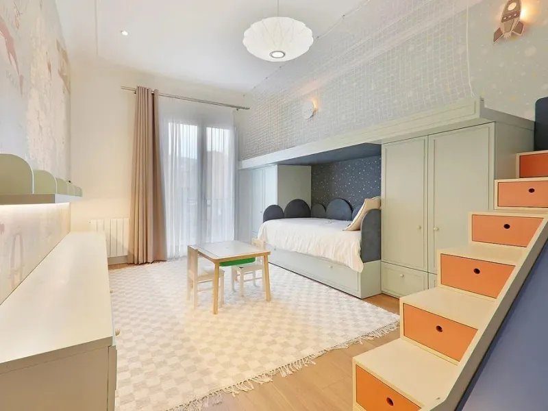 Amplio apartamento renovado en Avinguda Diagonal, junto a Turó Parc, Barcelona