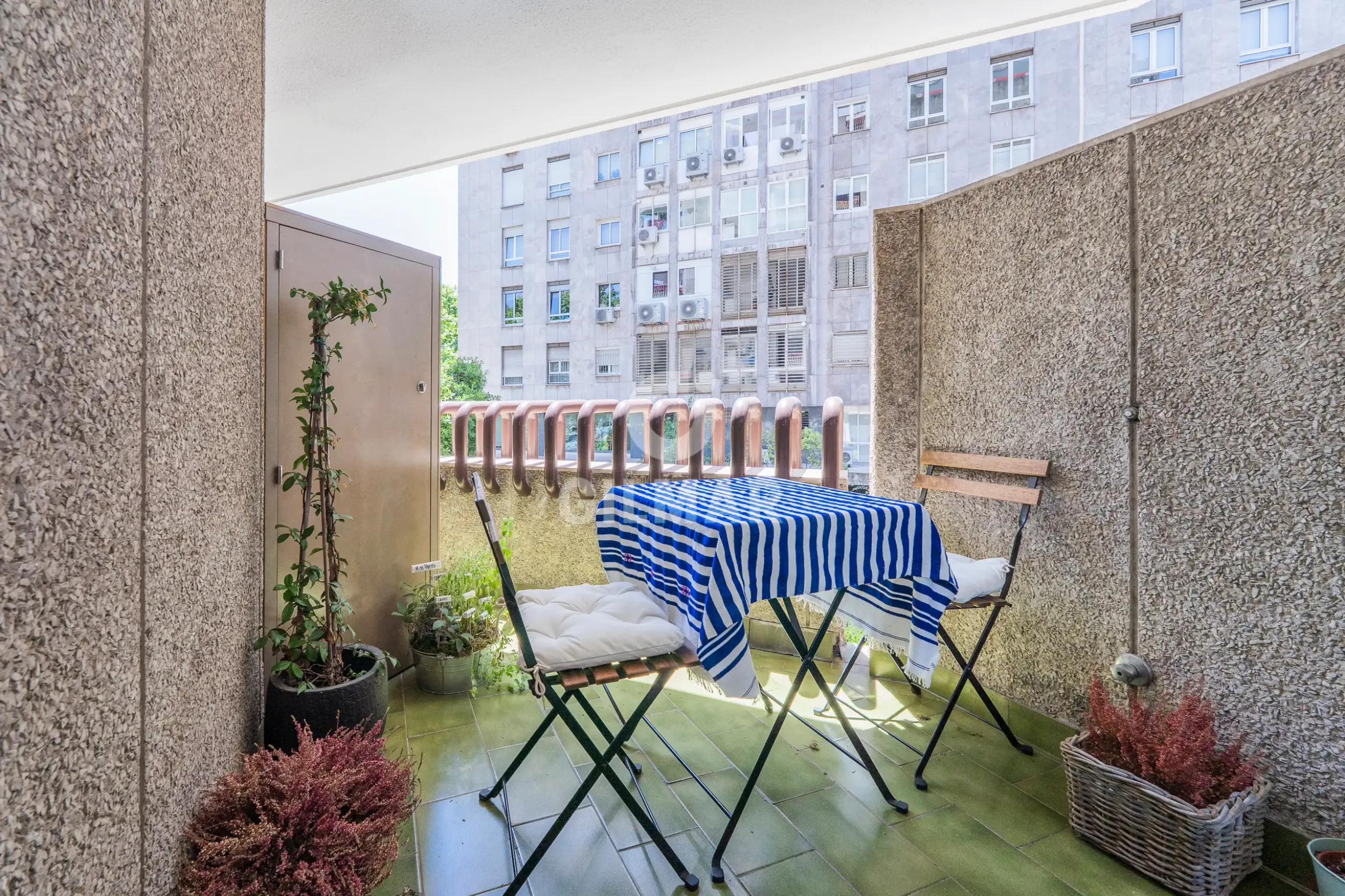 Apartment in Nueva España - Madrid