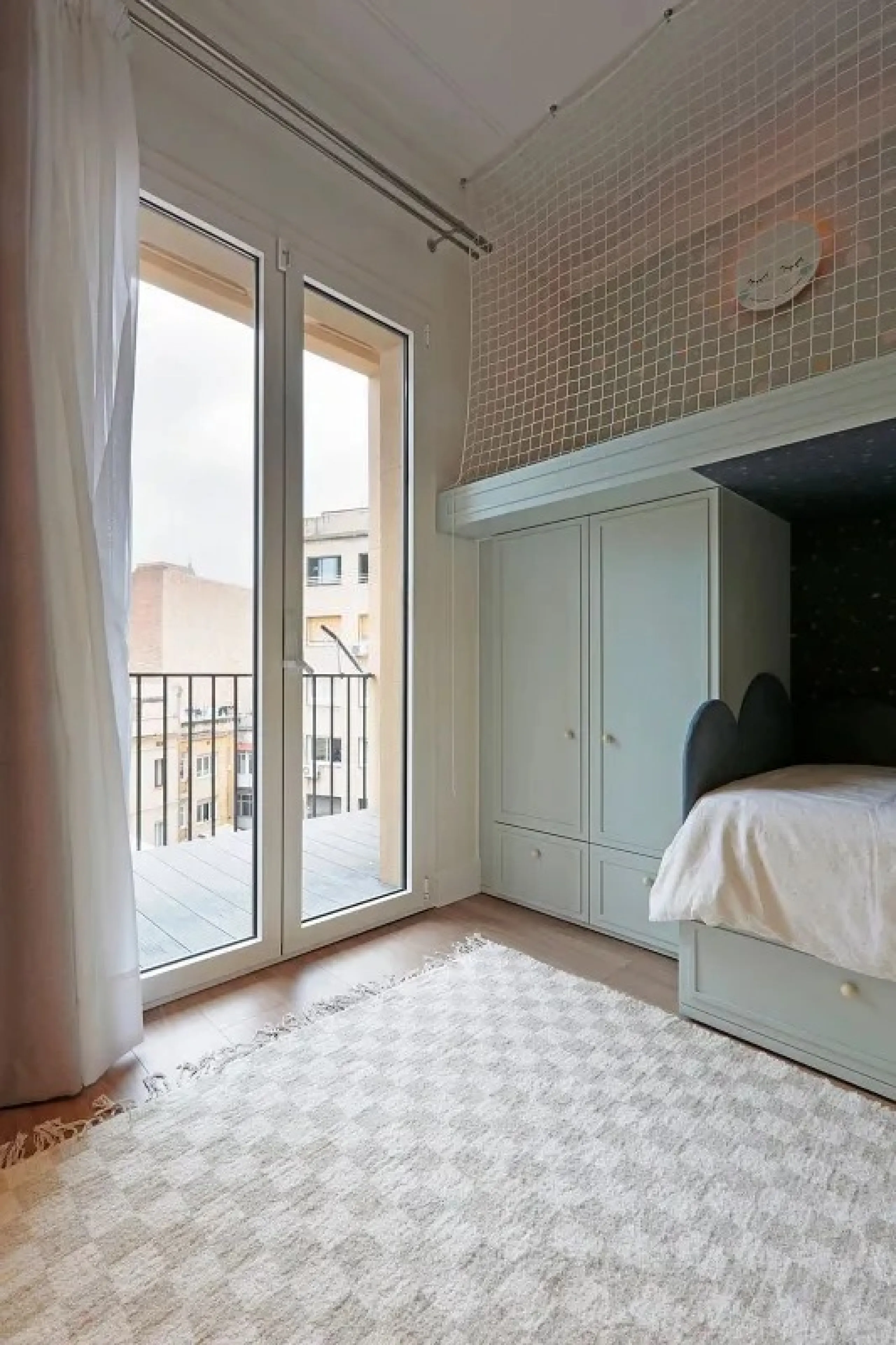 Amplio apartamento renovado en Avinguda Diagonal, junto a Turó Parc, Barcelona
