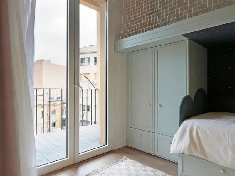 Amplio apartamento renovado en Avinguda Diagonal, junto a Turó Parc, Barcelona