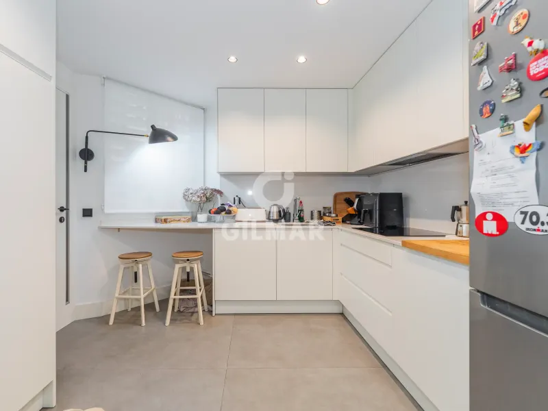 Apartment in Nueva España - Madrid