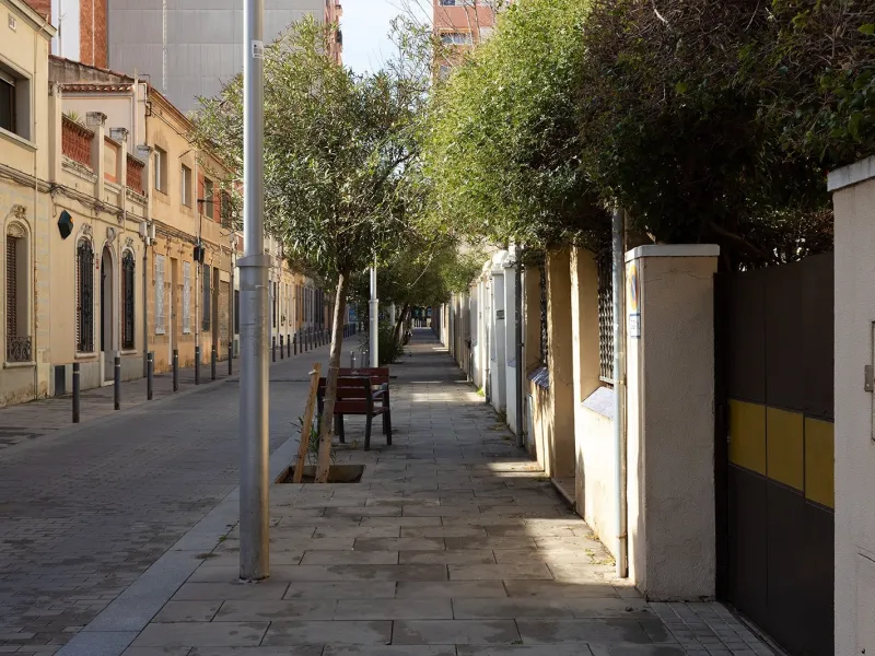 Stylish Bright Duplex with a Terrace in Quiet Les Corts, Barcelona 