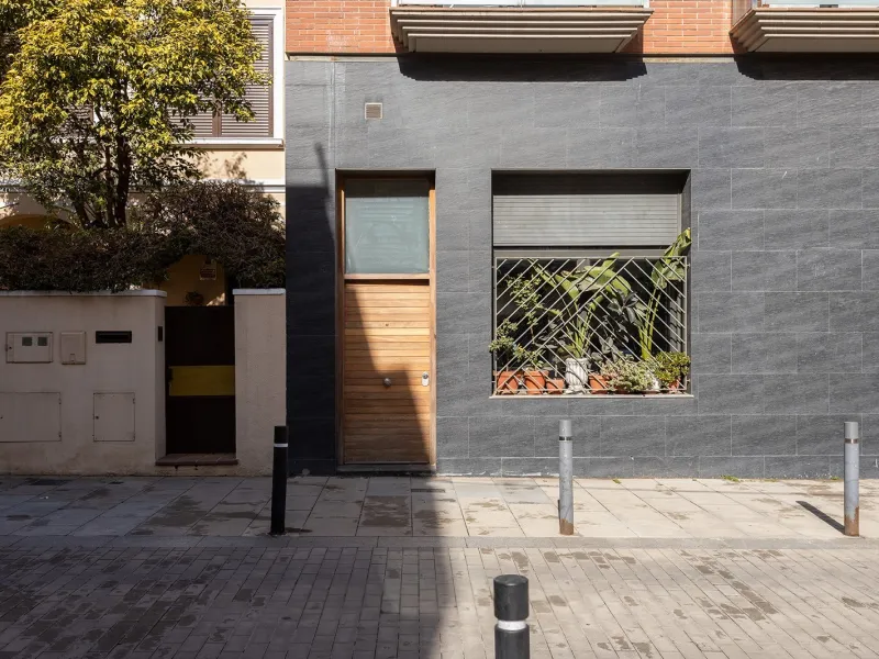 Stylish Bright Duplex with a Terrace in Quiet Les Corts, Barcelona 