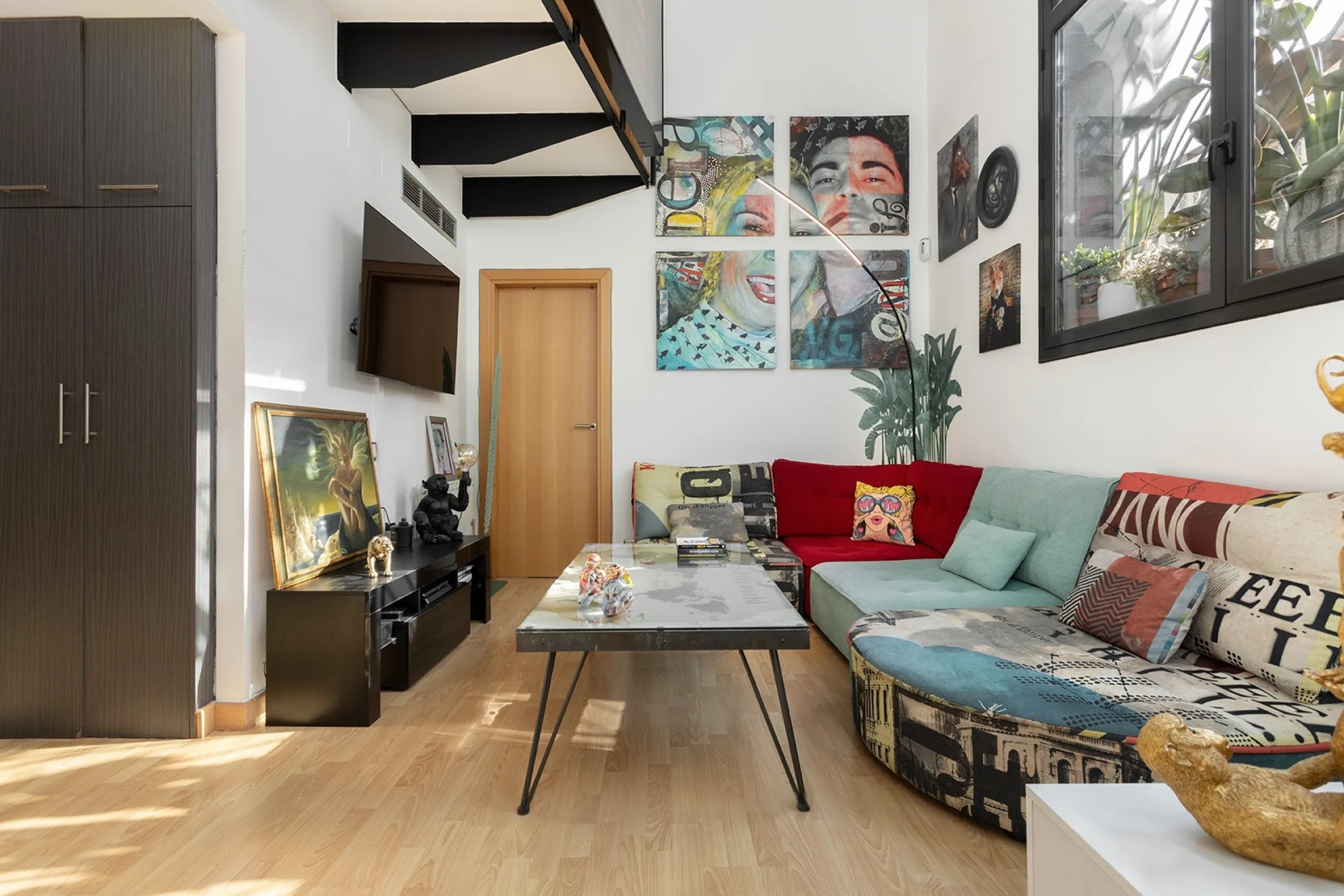 Stylish Bright Duplex with a Terrace in Quiet Les Corts, Barcelona 