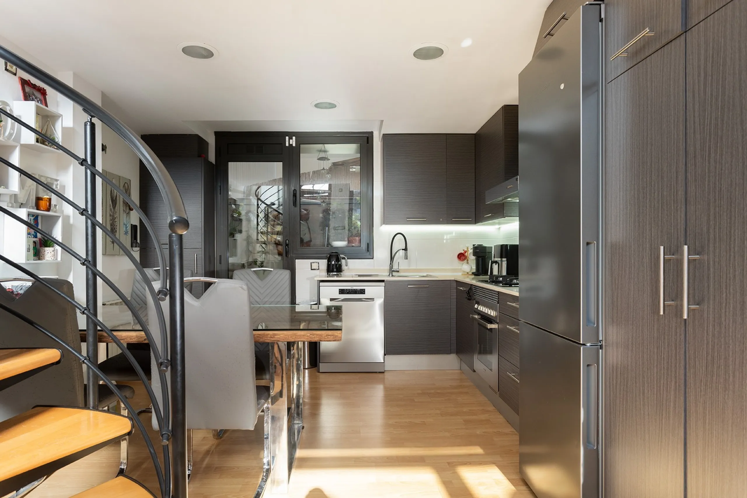Stylish Bright Duplex with a Terrace in Quiet Les Corts, Barcelona 