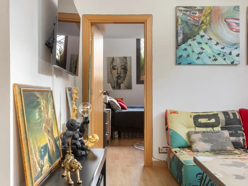 Stylish Bright Duplex with a Terrace in Quiet Les Corts, Barcelona 