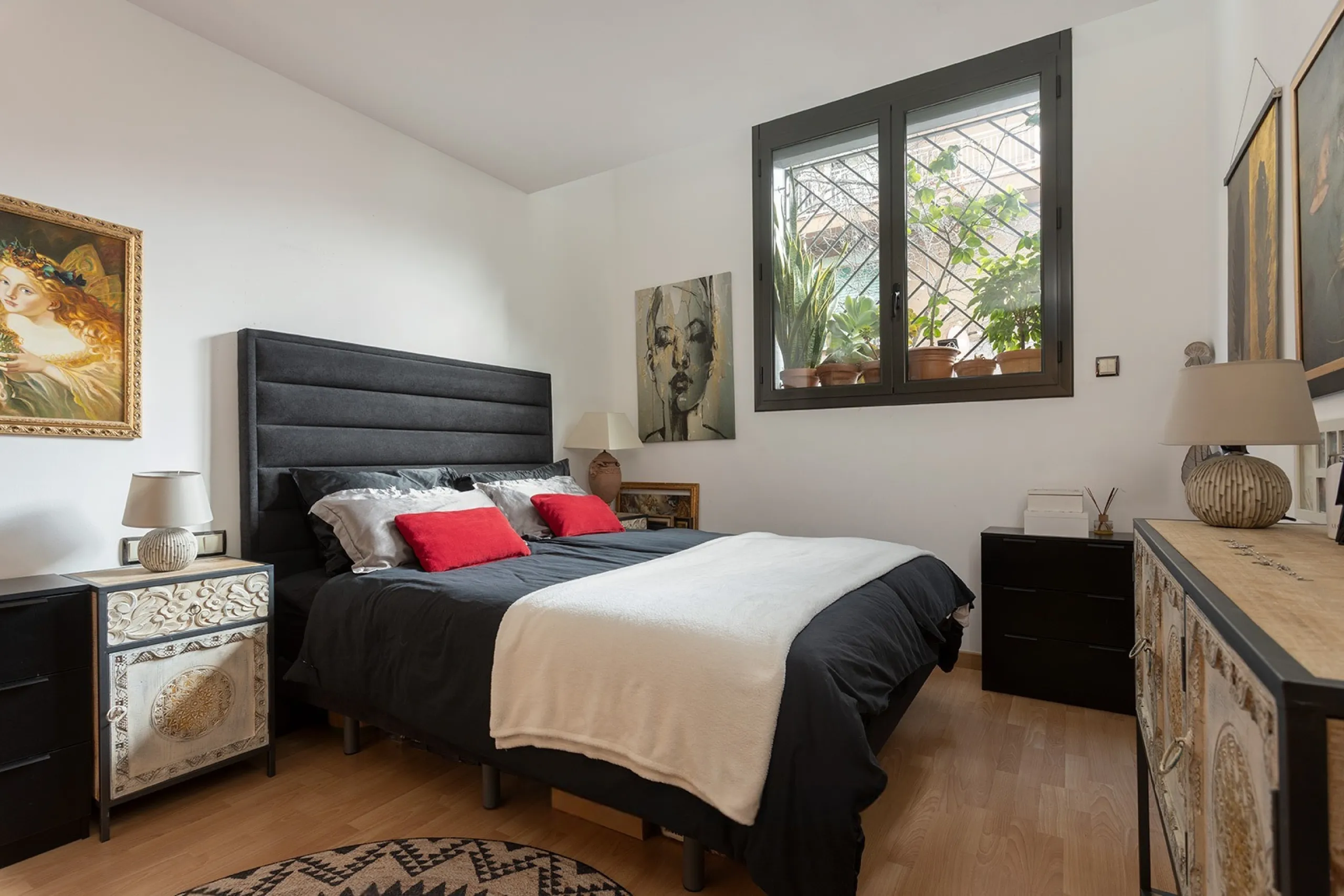 Stylish Bright Duplex with a Terrace in Quiet Les Corts, Barcelona 