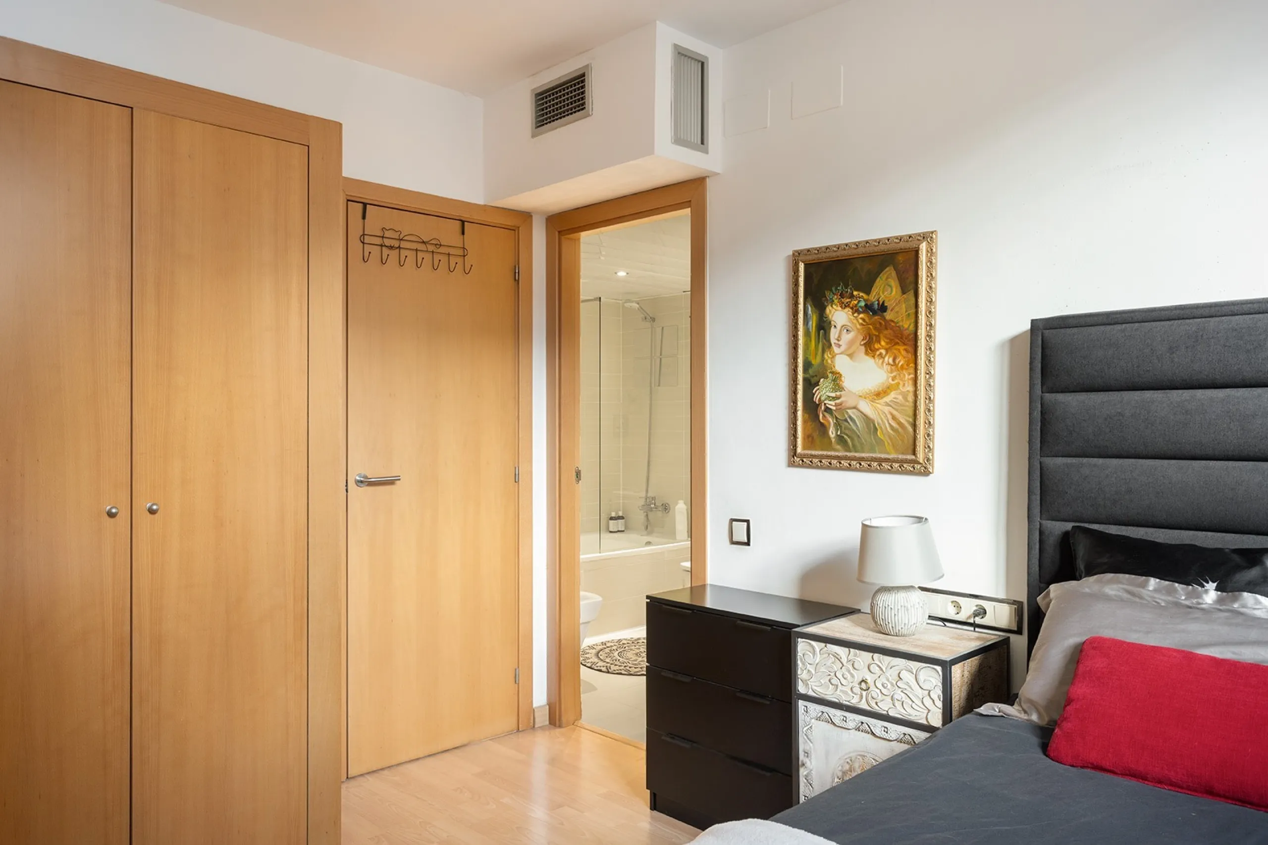 Stylish Bright Duplex with a Terrace in Quiet Les Corts, Barcelona 