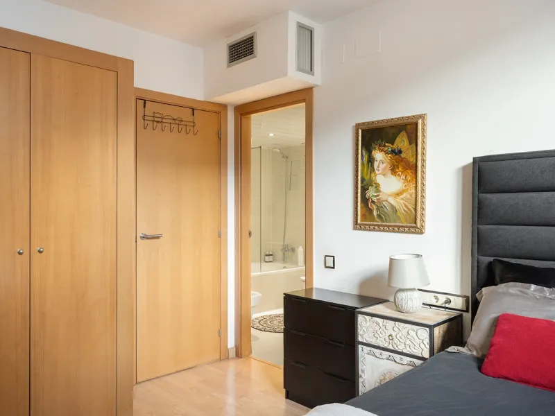 Stylish Bright Duplex with a Terrace in Quiet Les Corts, Barcelona 