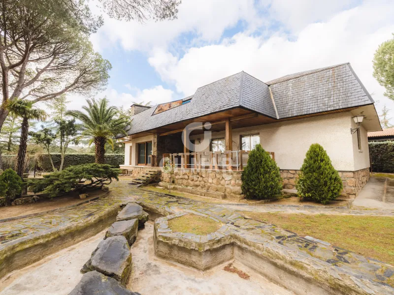 Villa in Valdemorillo - Madrid