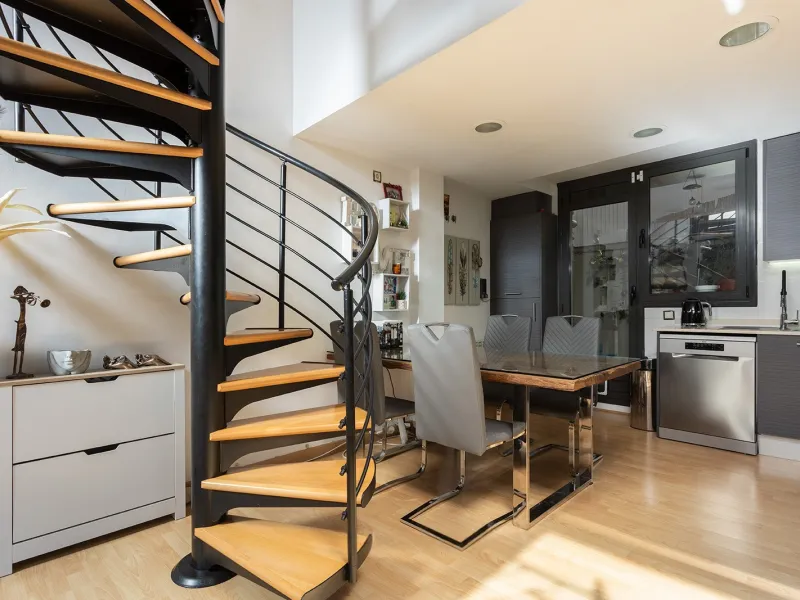 Stylish Bright Duplex with a Terrace in Quiet Les Corts, Barcelona 