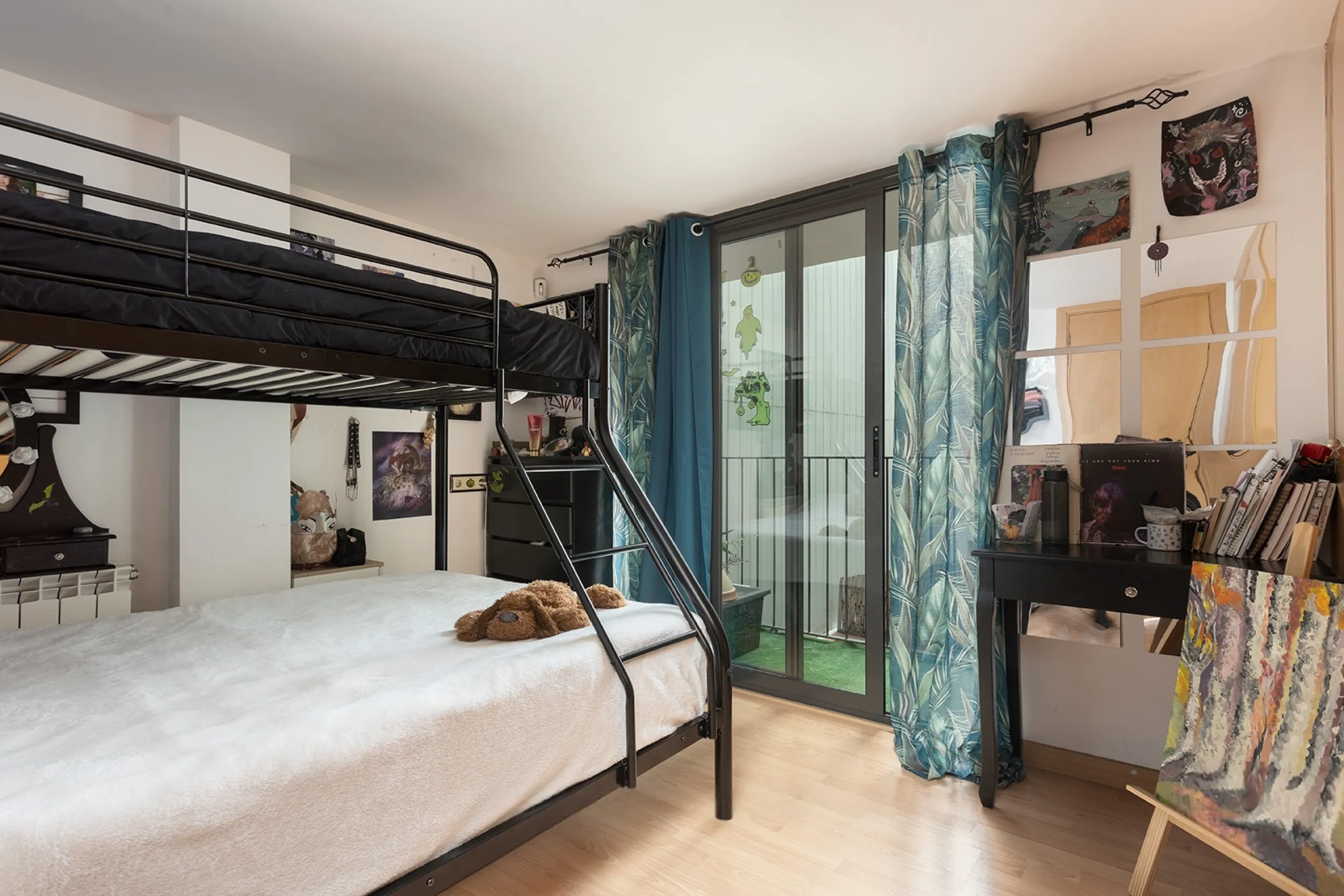 Stylish Bright Duplex with a Terrace in Quiet Les Corts, Barcelona 