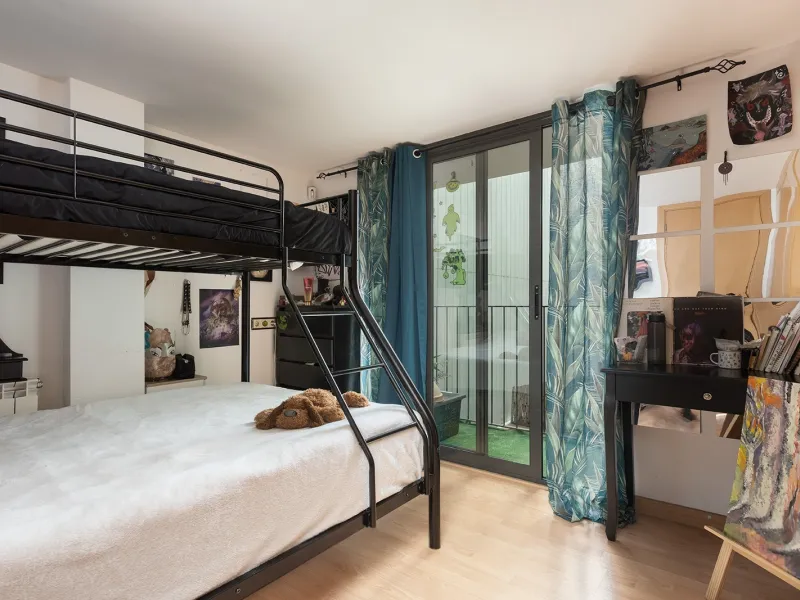 Stylish Bright Duplex with a Terrace in Quiet Les Corts, Barcelona 