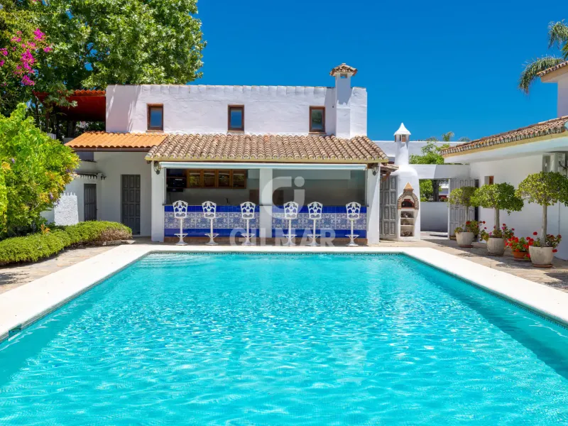 Villa in Estepona Este - Málaga