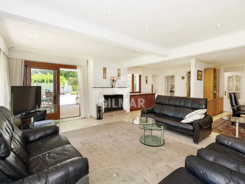Villa in Estepona Este - Málaga