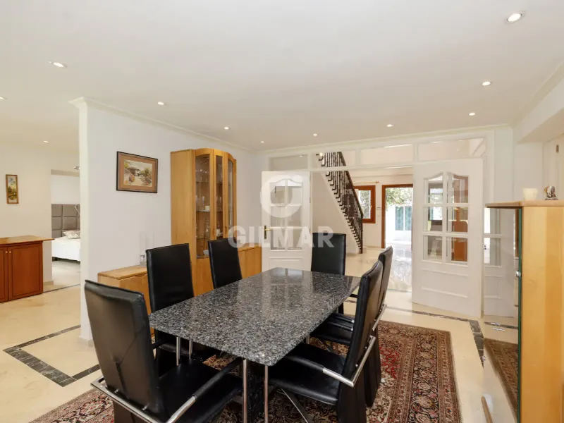 Villa in Estepona Este - Málaga