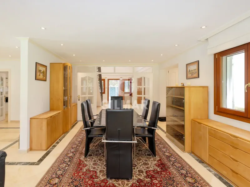 Villa in Estepona Este - Málaga