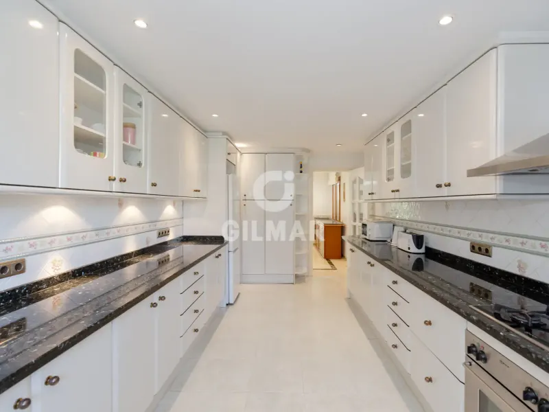 Villa in Estepona Este - Málaga