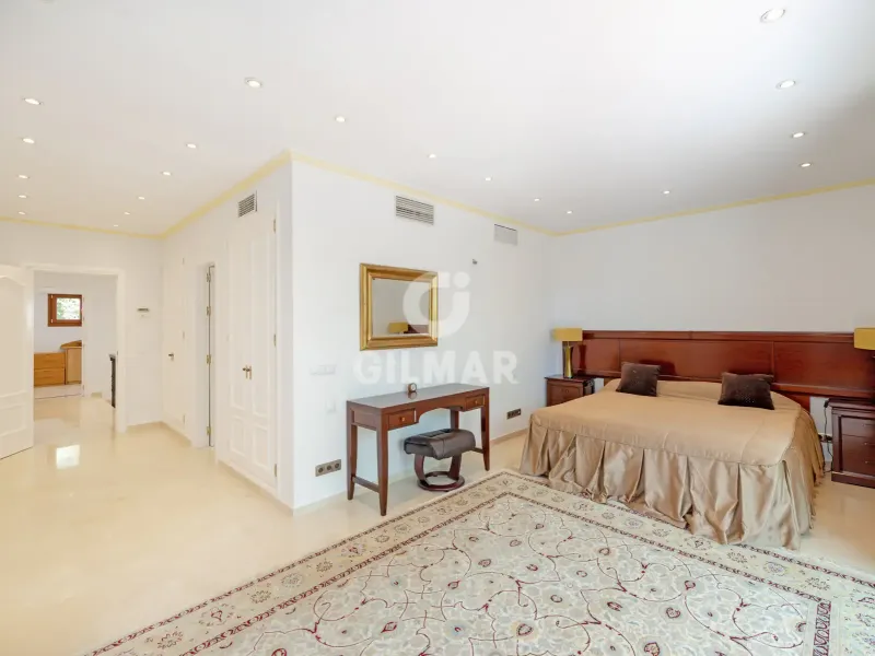 Villa in Estepona Este - Málaga
