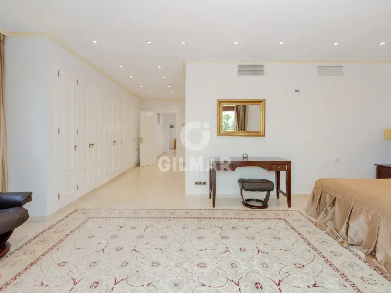 Villa in Estepona Este - Málaga