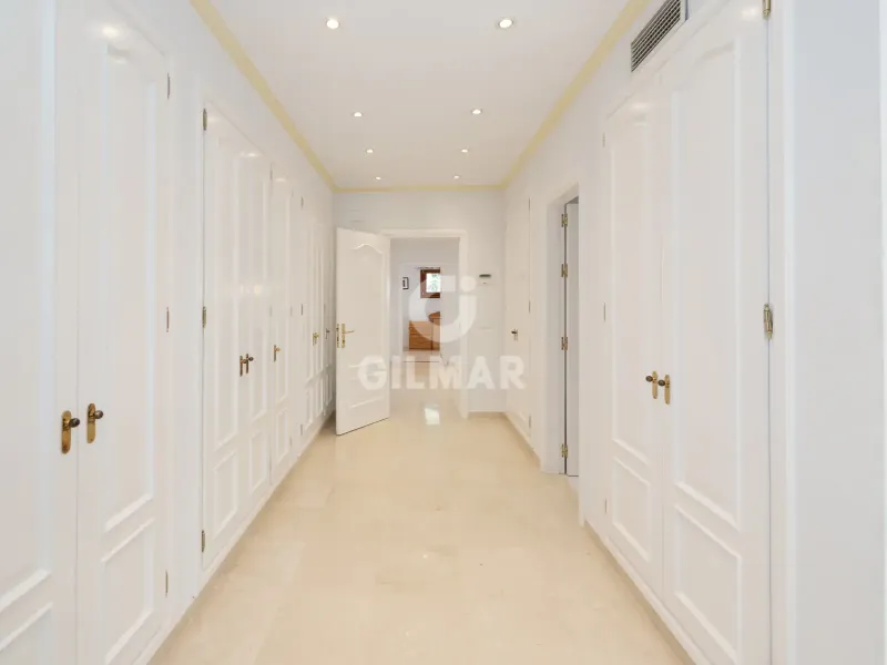 Villa in Estepona Este - Málaga