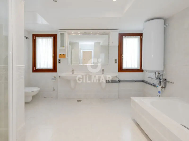 Villa in Estepona Este - Málaga