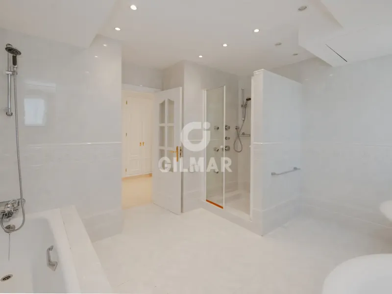 Villa in Estepona Este - Málaga