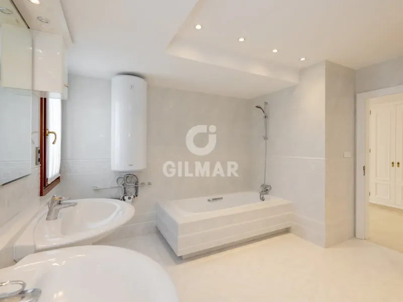 Villa in Estepona Este - Málaga