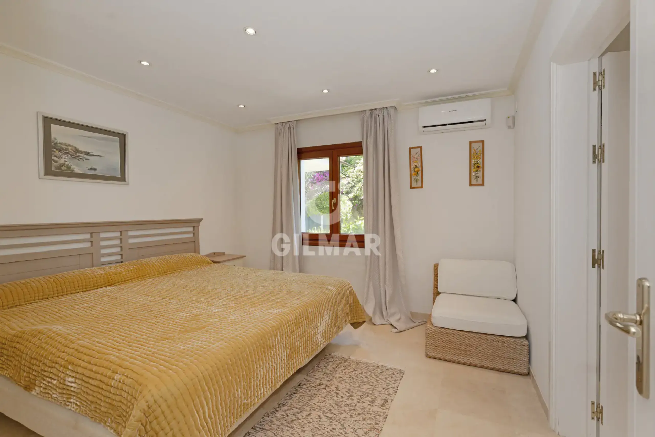 Villa in Estepona Este - Málaga