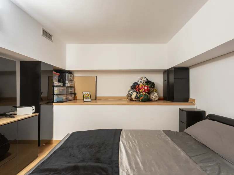 Stylish Bright Duplex with a Terrace in Quiet Les Corts, Barcelona 