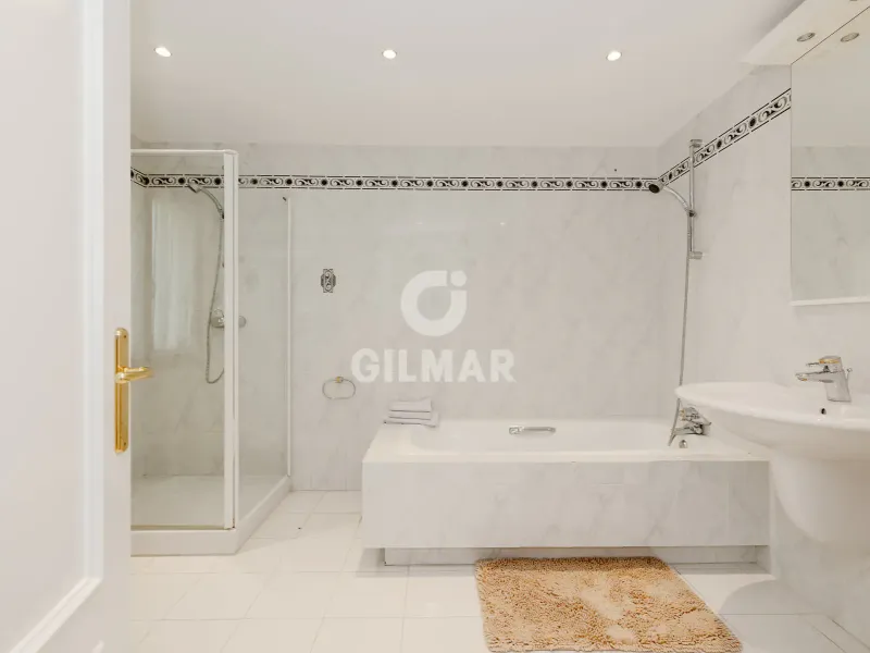 Villa in Estepona Este - Málaga
