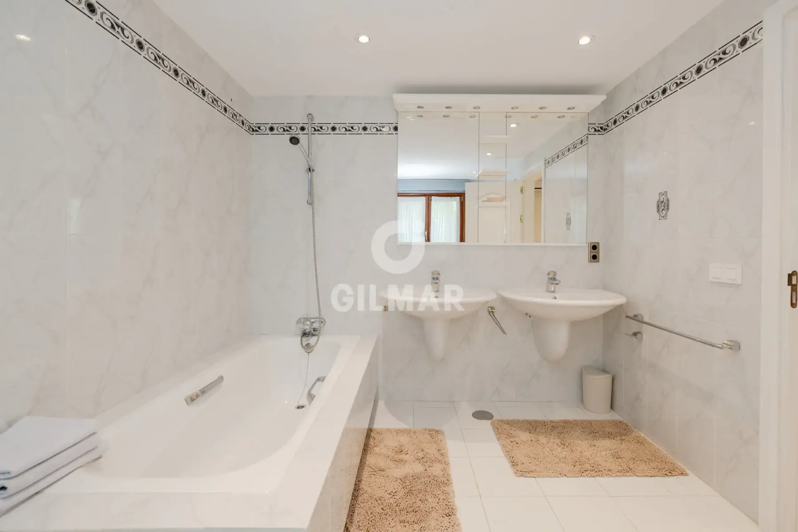Villa in Estepona Este - Málaga