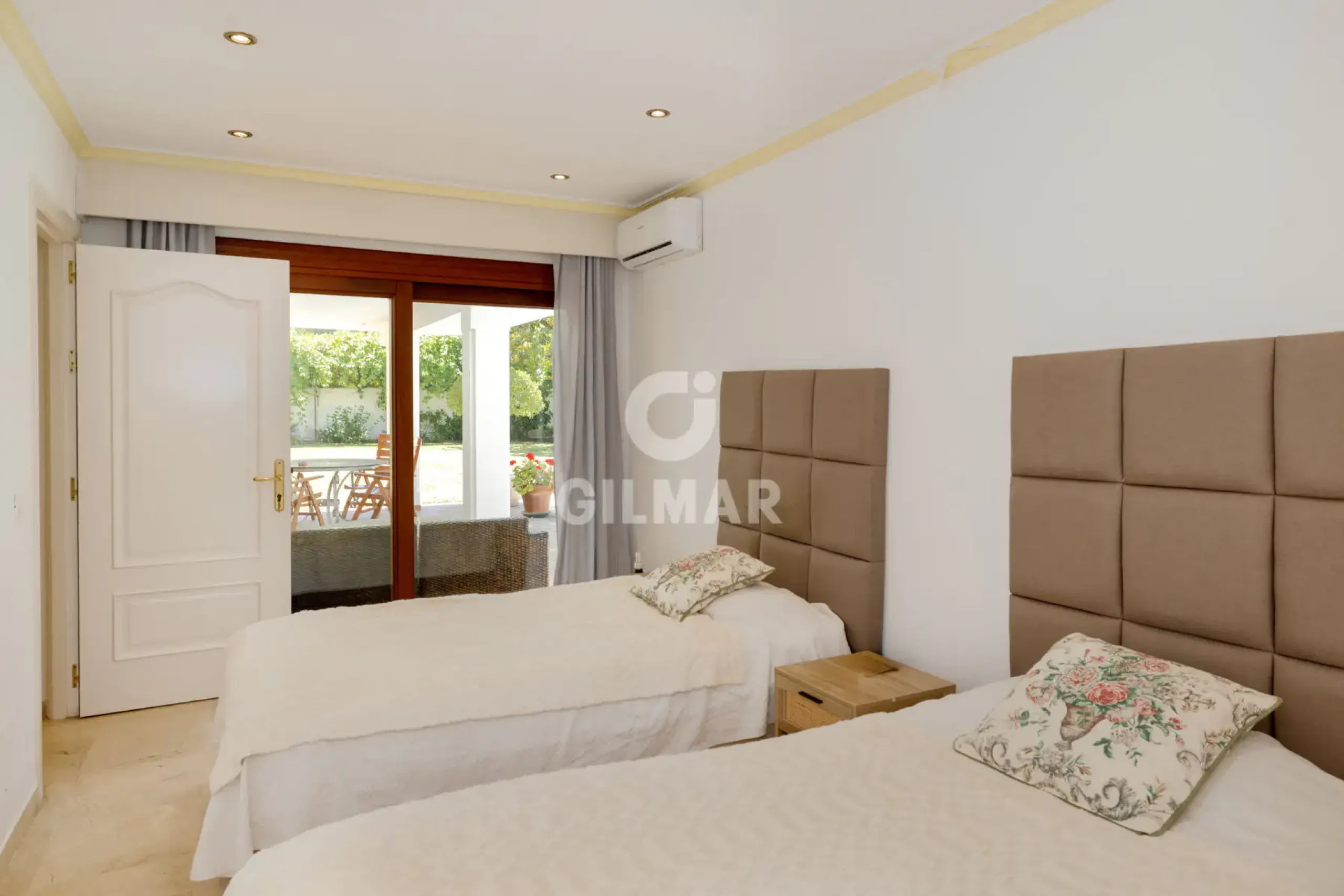 Villa in Estepona Este - Málaga