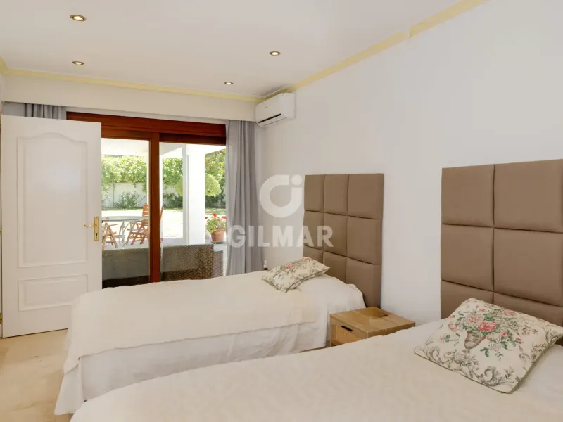 Villa in Estepona Este - Málaga