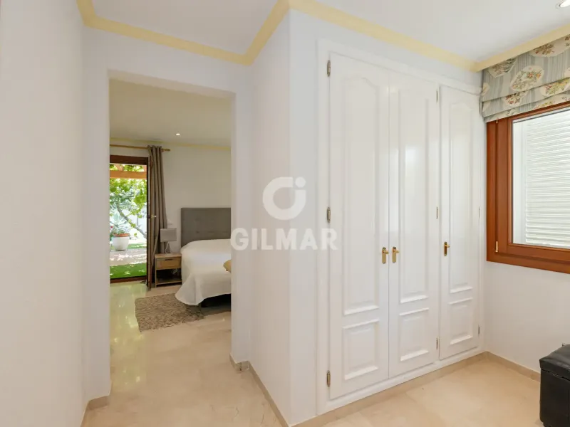 Villa in Estepona Este - Málaga