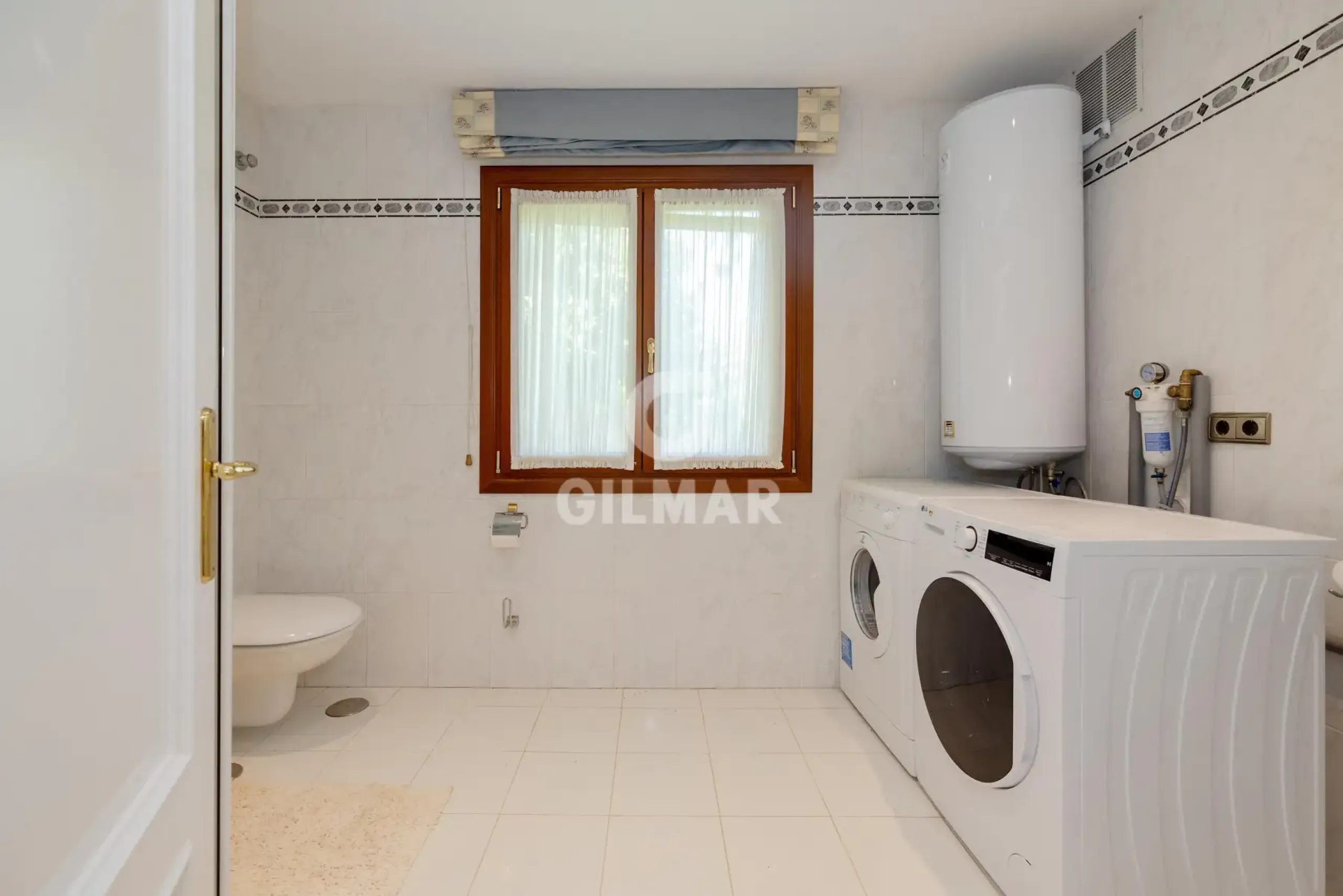 Villa in Estepona Este - Málaga