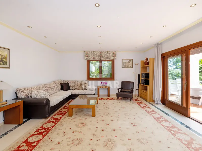 Villa in Estepona Este - Málaga