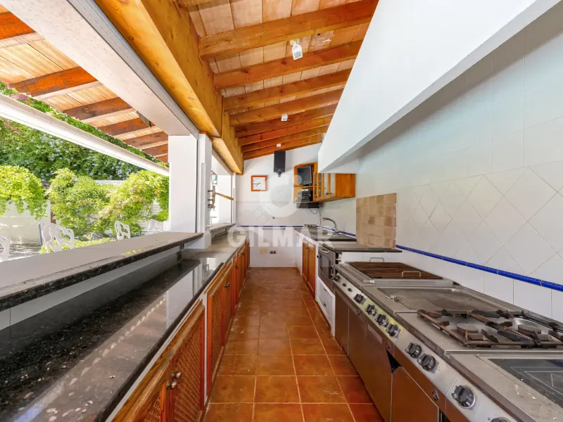 Villa in Estepona Este - Málaga