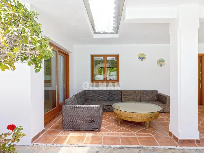Villa in Estepona Este - Málaga