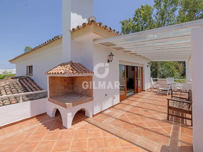 Villa in Estepona Este - Málaga