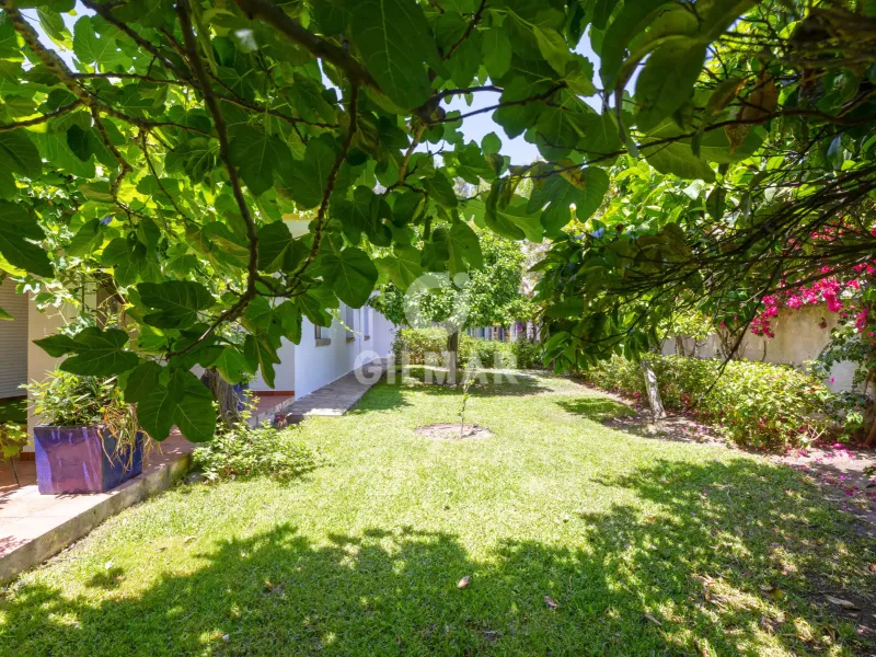 Villa in Estepona Este - Málaga