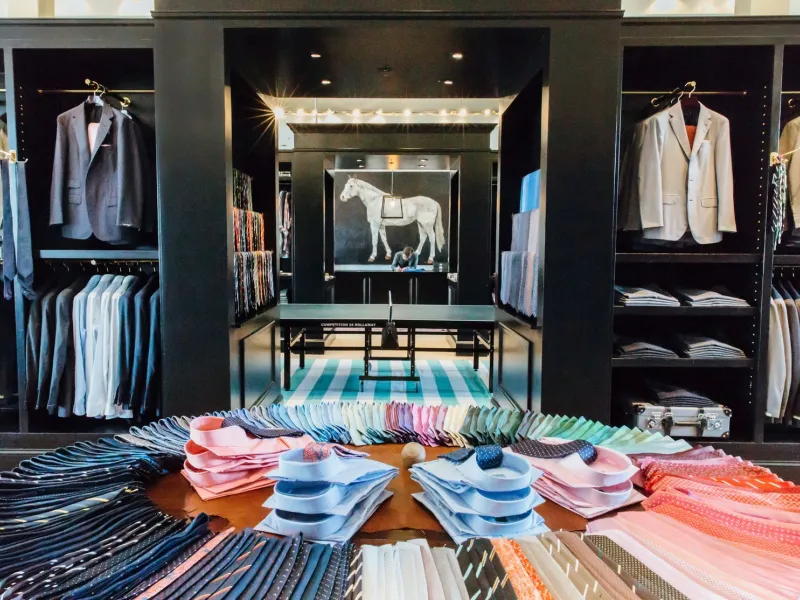 Commercial Property with Tenant (Branded Clothing Boutique) in Barcelona