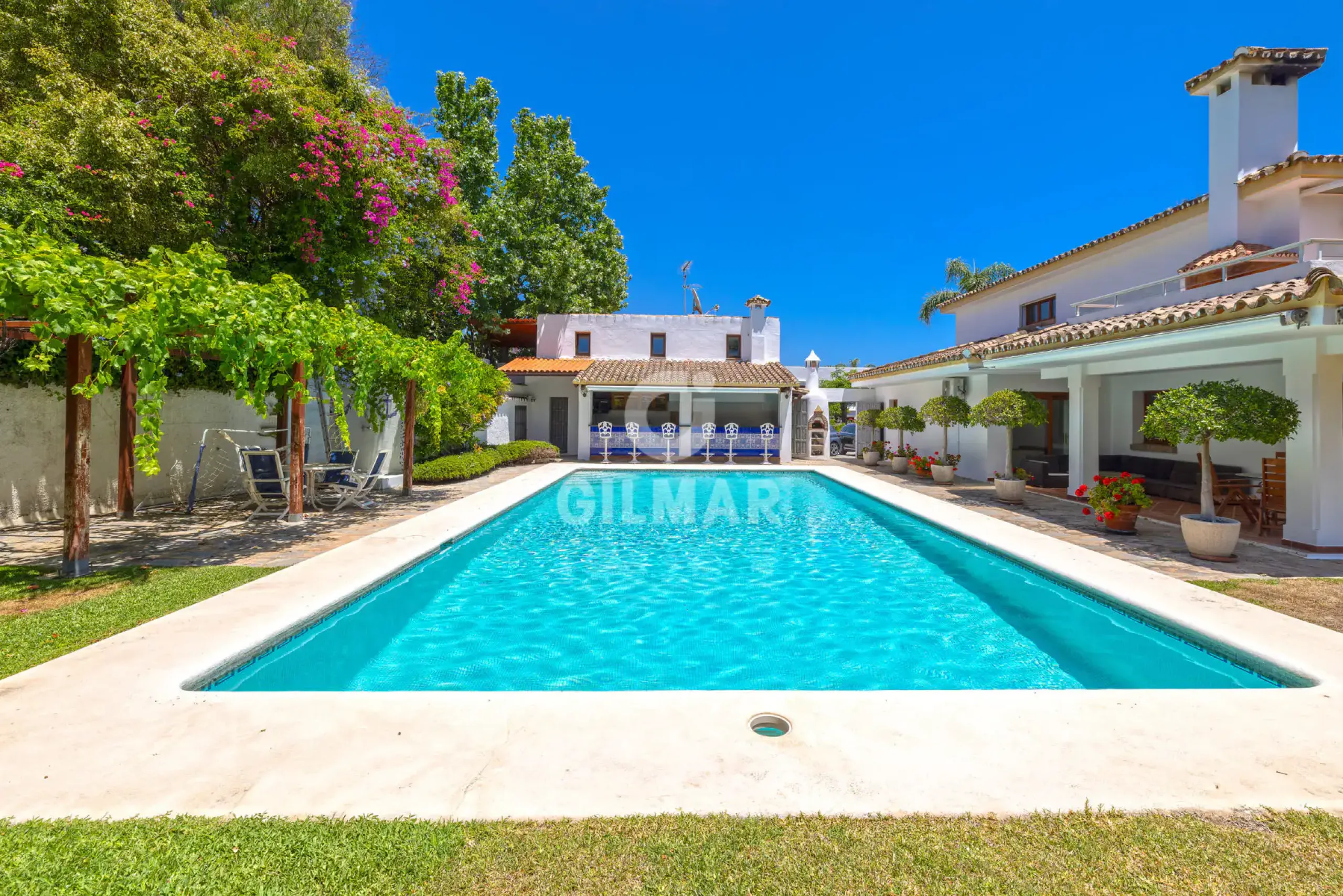 Villa in Estepona Este - Málaga
