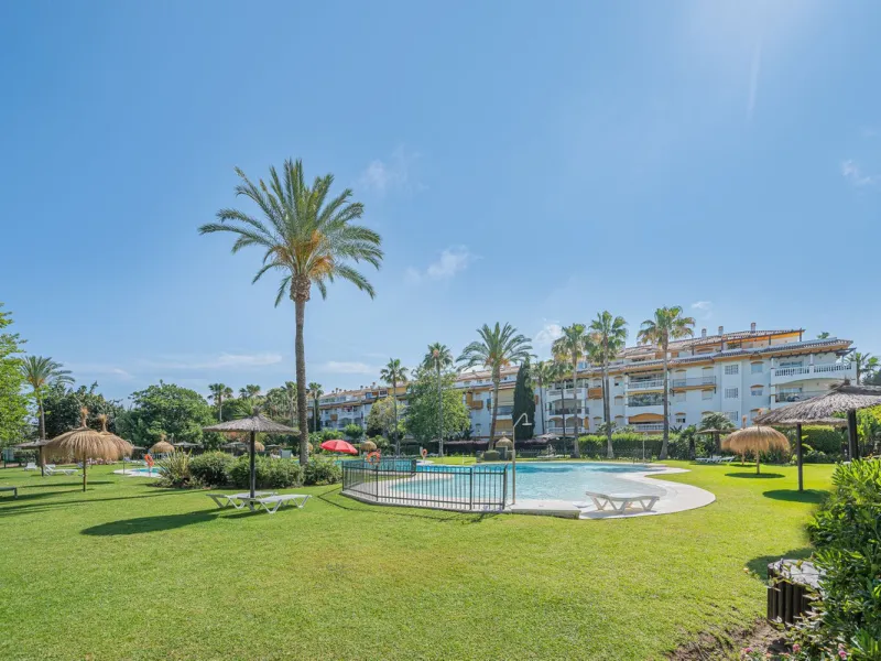 Middle Floor Apartment, Nueva Andalucía, Costa del Sol.