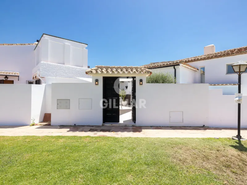 Townhouse in Estepona Oeste - Málaga