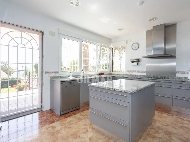 Villa in Villanueva del Pardillo - Madrid