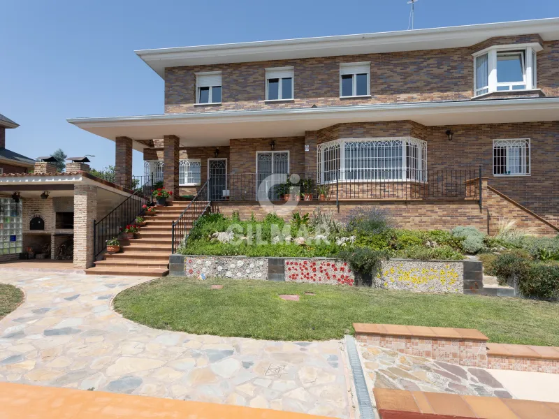 Villa in Villanueva del Pardillo - Madrid