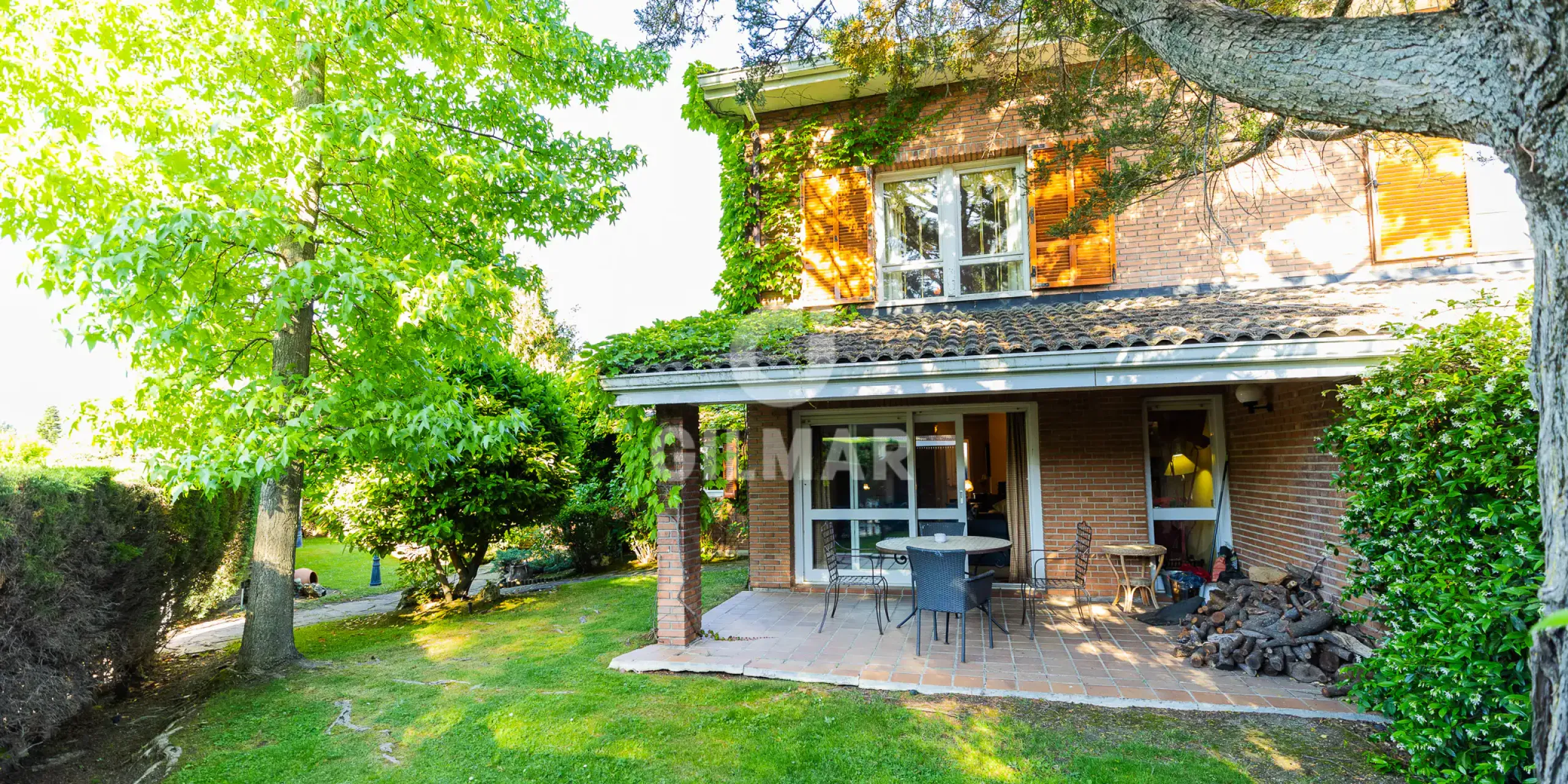 Semi-detached house in Collado Mediano / Becerril - Madrid
