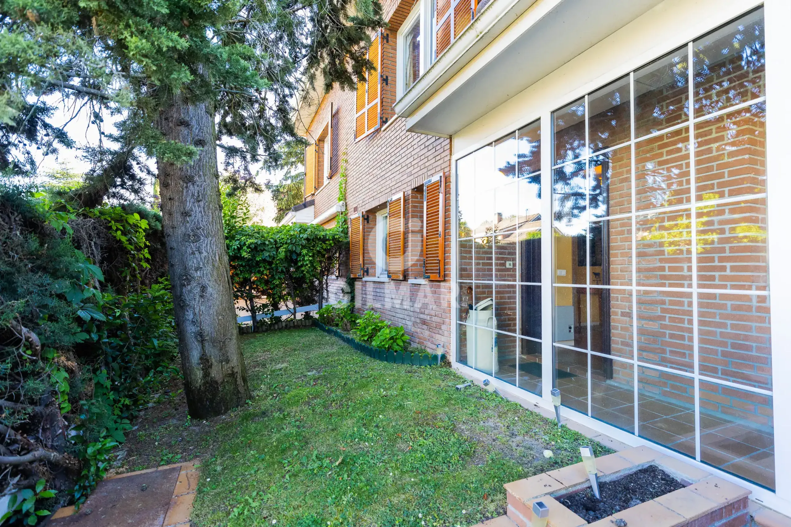 Semi-detached house in Collado Mediano / Becerril - Madrid